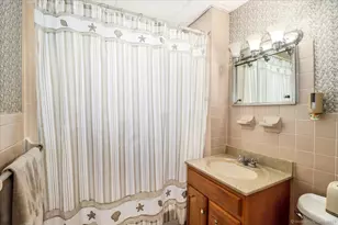 47 Wacona Ave, Waterbury, CT 06705 - Photo 18