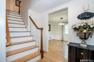25 Greensview Dr, West Hartford, CT 06107 - Photo 2