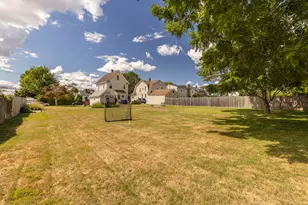 154 Soundview Ave, Stratford, CT 06615 - Photo 18