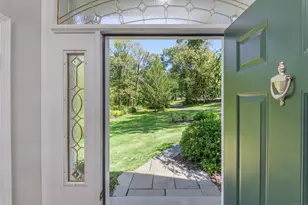 21 Schoolhouse Pl, Ridgefield, CT 06877 - Photo 6