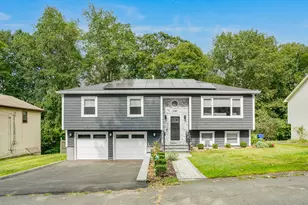 138 Williamson Dr, Waterbury, CT 06710 - Photo 1