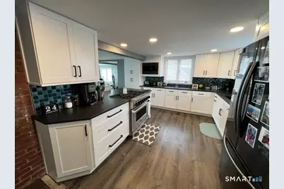 21 Groveway #21, Clinton, CT 06413 - Photo 8