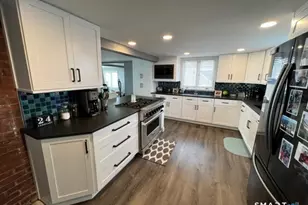 21 Grove Way, Clinton, CT 06413 - Photo 8