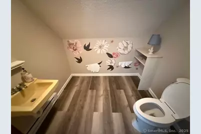 1550 Boston Post Road #8, Old Saybrook, CT 06475 - Photo 10