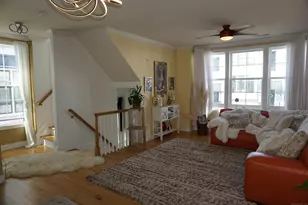 127 Brentwood Cir, Danbury, CT 06810 - Photo 2