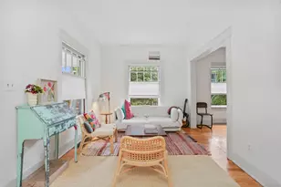 165 Bennett St, Bridgeport, CT 06605 - Photo 8