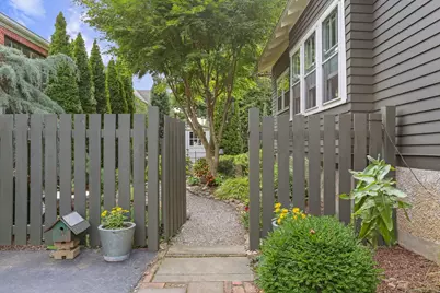 165 Bennett Street, Bridgeport, CT 06605 - Photo 34