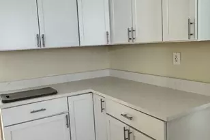 52 Pearl St, New Haven, CT 06511 - Photo 2