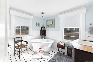 126 Colonial Ave, Middlebury, CT 06762 - Photo 20