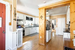 126 Colonial Ave, Middlebury, CT 06762 - Photo 8