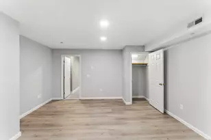 4 Dover Cir, Newtown, CT 06470 - Photo 4