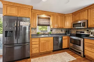 8 Town Bridge Rd, Canton, CT 06019 - Photo 12