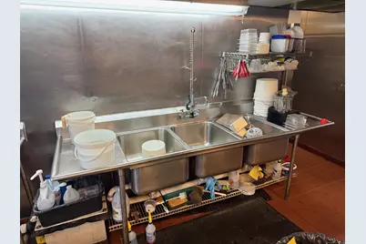 1595 Baldwin Street, Waterbury, CT 06706 - Photo 12