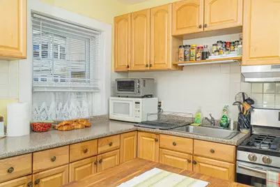 566 Wilmot Avenue #4, Bridgeport, CT 06607 - Photo 4