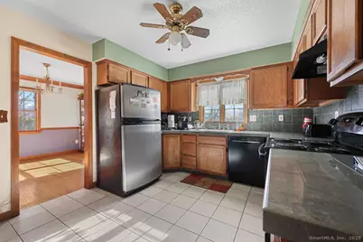 88 Highland Street, Wethersfield, CT 06109 - Photo 8