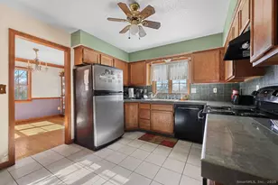 88 Highland St, Wethersfield, CT 06109 - Photo 8