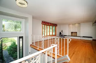 46 Pleasant Dr, Bethany, CT 06524 - Photo 4