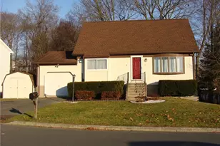 30 Thistle Down Ln, Naugatuck, CT 06770 - Photo 1