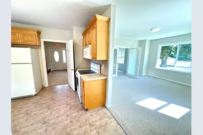 90 South Main Street, East Windsor, CT 06088 - Photo 10