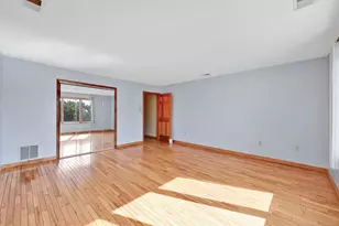 208 Highmeadow Ln, Middletown, CT 06457 - Photo 20