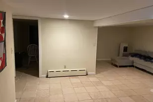 60 Cumberland Dr, Bridgeport, CT 06606 - Photo 8