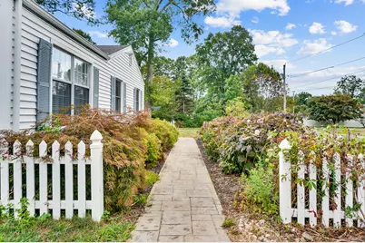 473 Ridgeview Road, Orange, CT 06477 - Photo 2