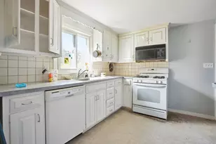 11 Fairwood Farms Dr, West Hartford, CT 06107 - Photo 8