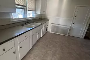 770 Brewster St, Bridgeport, CT 06605 - Photo 4