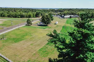 10 Russell Rd, East Granby, CT 06026 - Photo 1