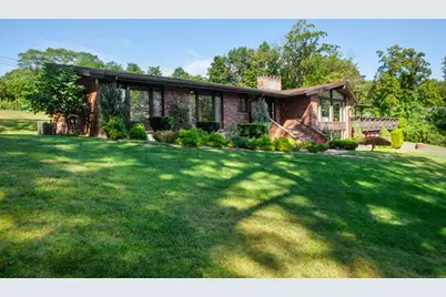 124 High Ridge Road, West Hartford, CT 06117 - Photo 2