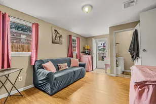 242 Pearl Harbor St, Bridgeport, CT 06610 - Photo 12