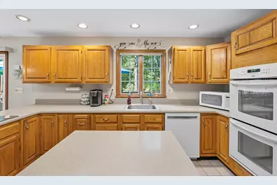 15 Marc Road, Danbury, CT 06810 - Photo 12