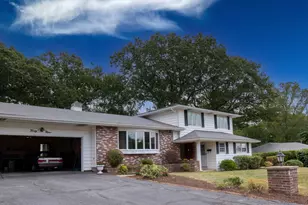 49 Birchfield Dr, Waterbury, CT 06705 - Photo 4