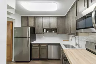 105 Olcott Way, Ridgefield, CT 06877 - Photo 8