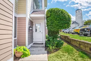 105 Olcott Way, Ridgefield, CT 06877 - Photo 2