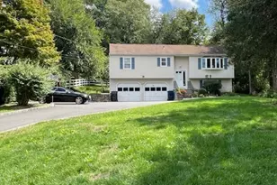 33 Payne Rd, Bethel, CT 06801 - Photo 2