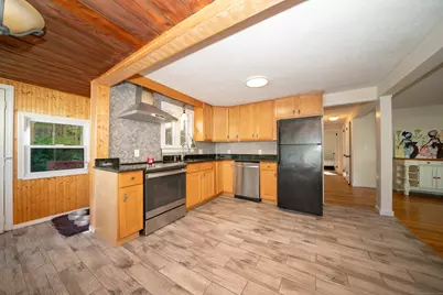 140 Portman Street, Windsor, CT 06095 - Photo 6