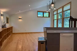 283 Ogden St, New Haven, CT 06511 - Photo 6