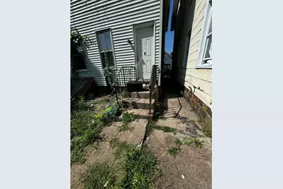 121 Fillmore Street, New Haven, CT 06513 - Photo 2