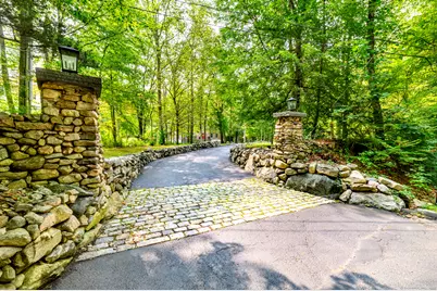 185 Interlaken Road, Stamford, CT 06903 - Photo 2