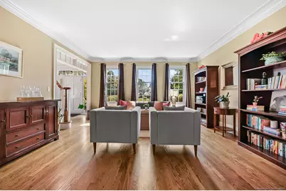 305 South Gate Lane, Fairfield, CT 06890 - Photo 8