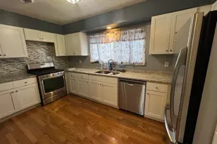 7 Pheasant Run, Cromwell, CT 06416 - Photo 6