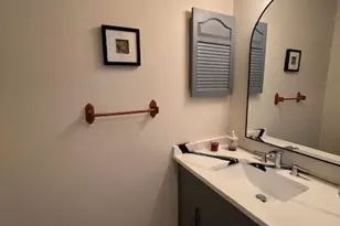 7 Pheasant Run, Cromwell, CT 06416 - Photo 16