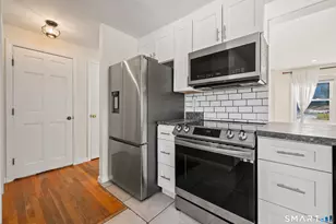 30 W Point Terrace, Simsbury, CT 06081 - Photo 2