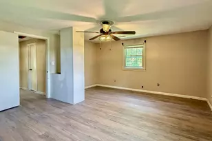 26 Kilmartin Ave, Bristol, CT 06010 - Photo 28