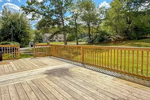 26 Kilmartin Ave, Bristol, CT 06010 - Photo 32