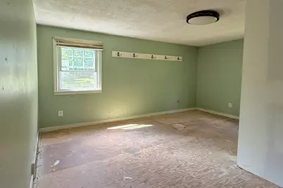 26 Kilmartin Avenue, Bristol, CT 06010 - Photo 24