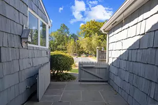 119 Bowman Dr, Greenwich, CT 06831 - Photo 22