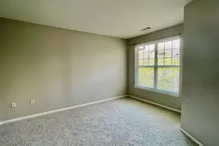 35 W Broad St, Stamford, CT 06902 - Photo 16