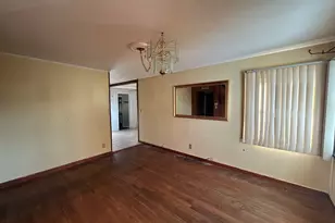 26 West St, Wallingford, CT 06492 - Photo 4